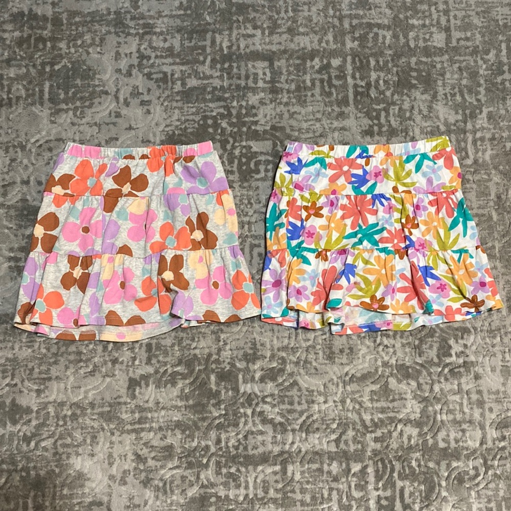 🔥4/20! 2 girls jumping beans cartwheel scooter skorts. Size 5